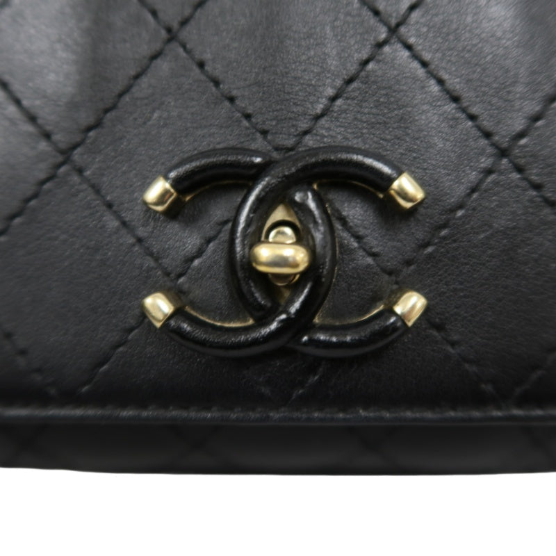 CHANEL Matelasse Handbag, Calfskin, Black, Gold Hardware