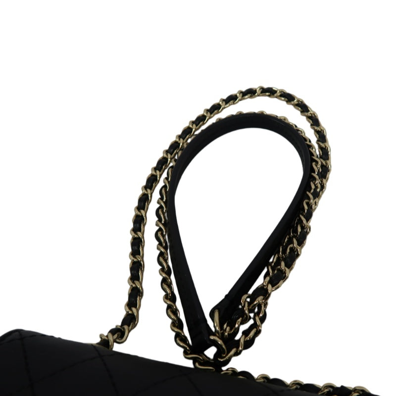 CHANEL Matelasse Handbag, Calfskin, Black, Gold Hardware