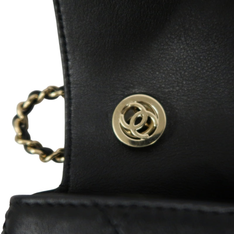 CHANEL Matelasse Handbag, Calfskin, Black, Gold Hardware