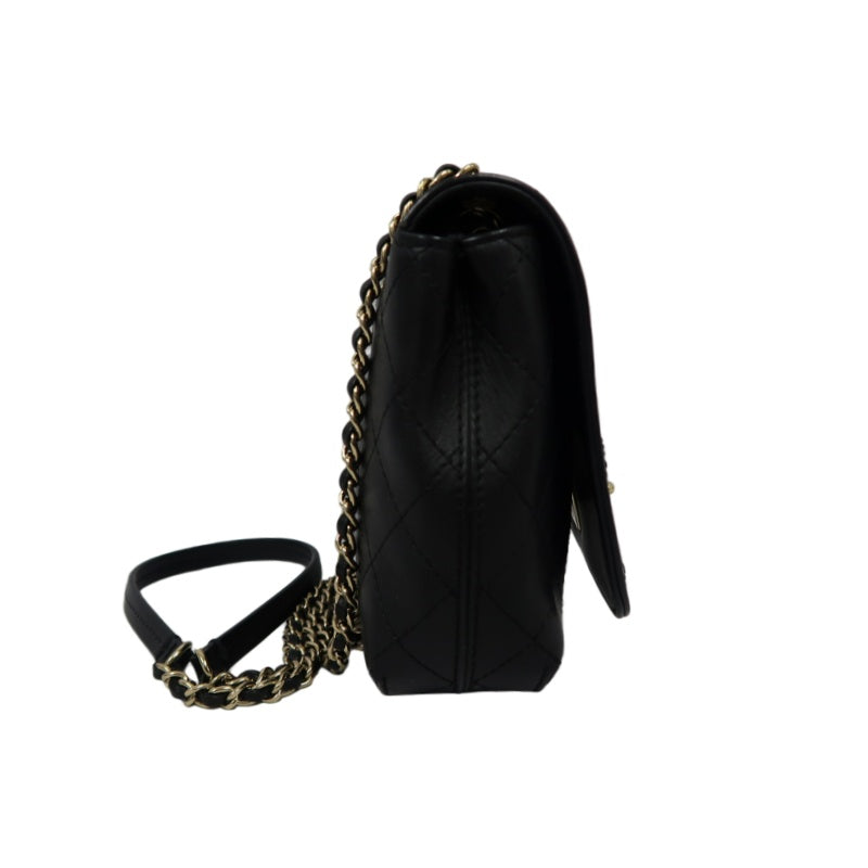 CHANEL Matelasse Handbag, Calfskin, Black, Gold Hardware