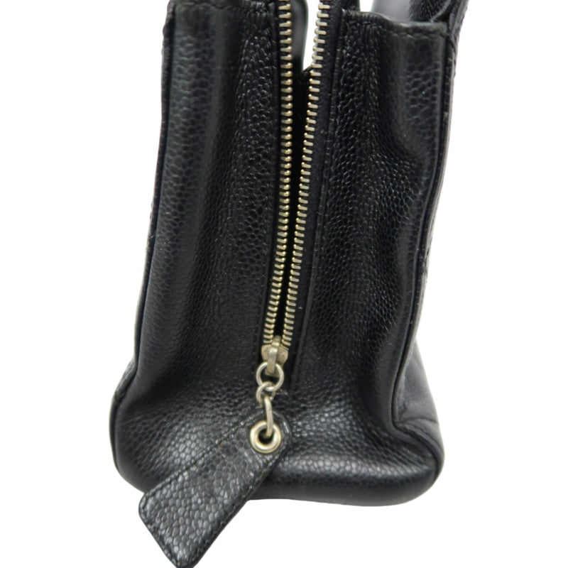 CHANEL Matelasse Tote Bag, Calf Leather, Black, Gold Hardware