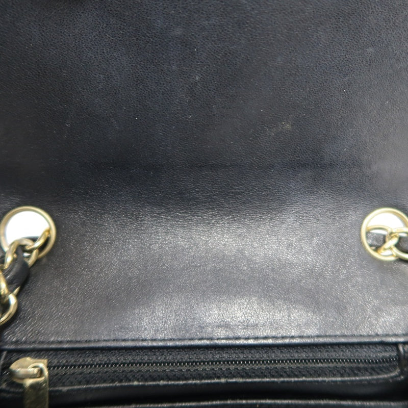 CHANEL Matelasse Shoulder Bag, Lambskin, Black, Gold-tone Hardware