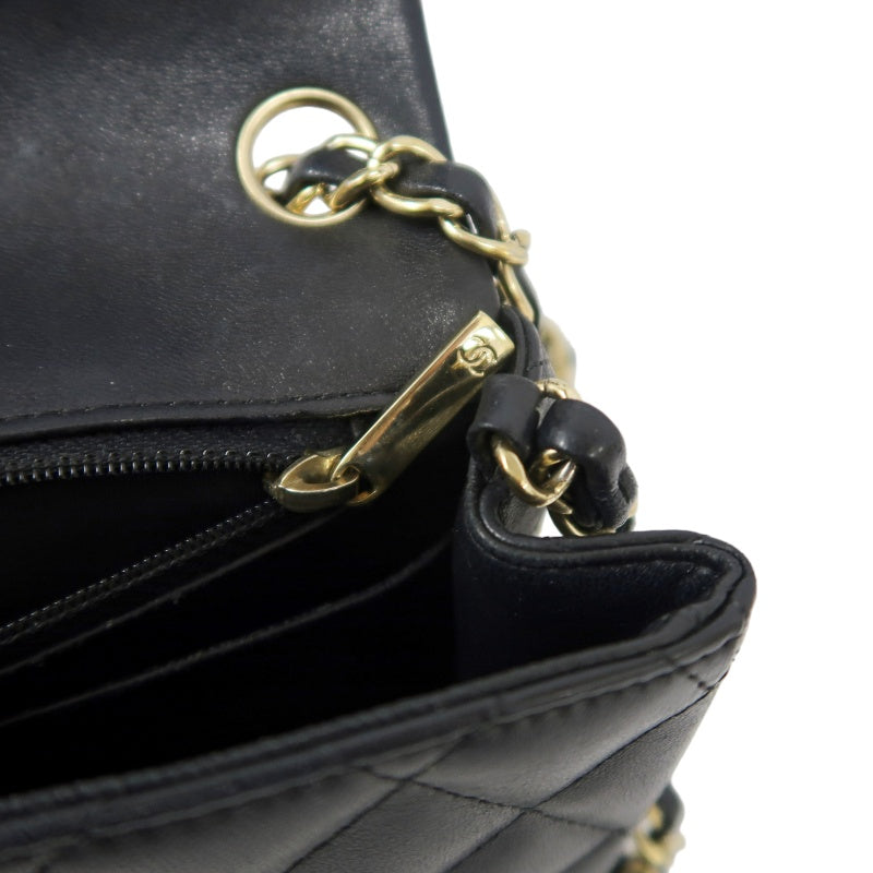 CHANEL Matelasse Shoulder Bag, Lambskin, Black, Gold-tone Hardware
