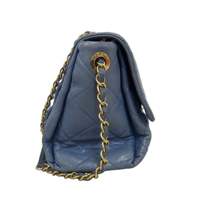 CHANEL Matelasse Shoulder Bag Calfskin Navy Blue Gold Hardware