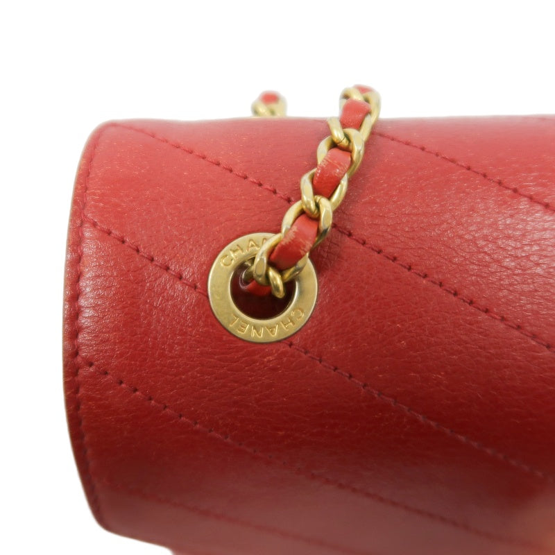 CHANEL Chevron Calfskin Envelope Shoulder Bag Red Gold Hardware