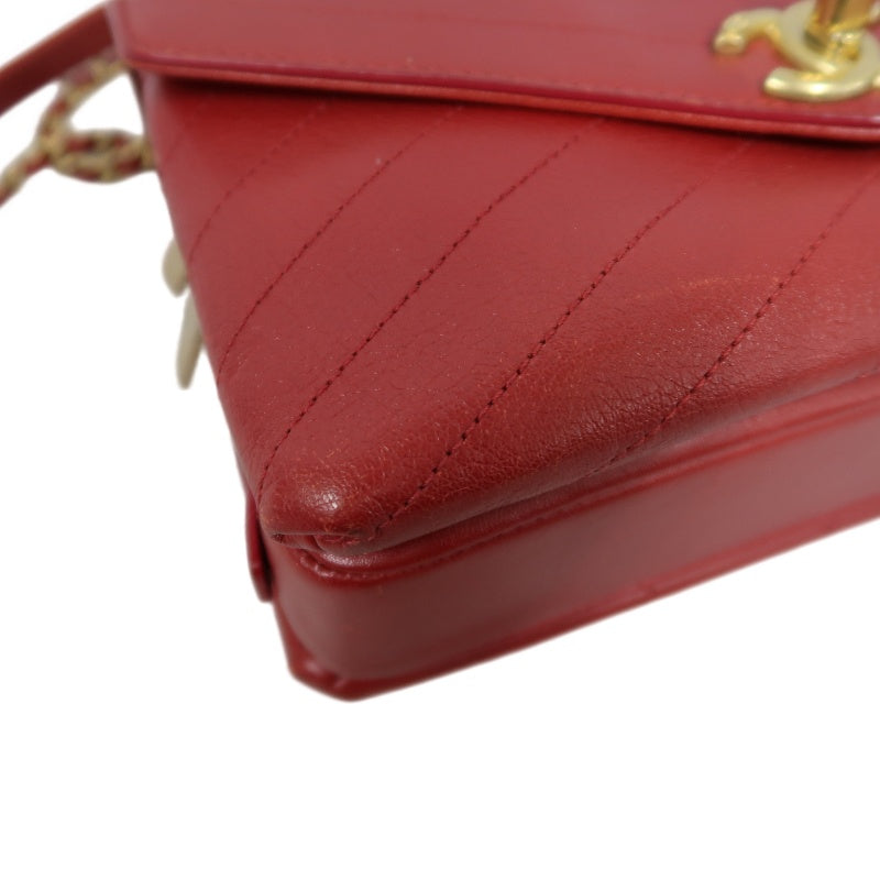 CHANEL Chevron Calfskin Envelope Shoulder Bag Red Gold Hardware