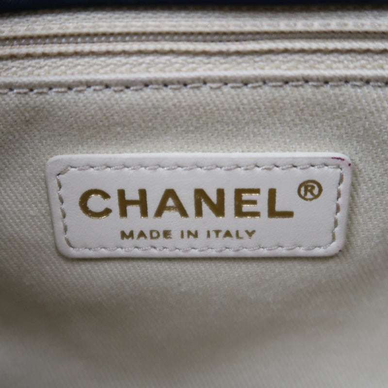 CHANEL Matelassé Calfskin Shoulder Bag Black Gold-Tone Hardware