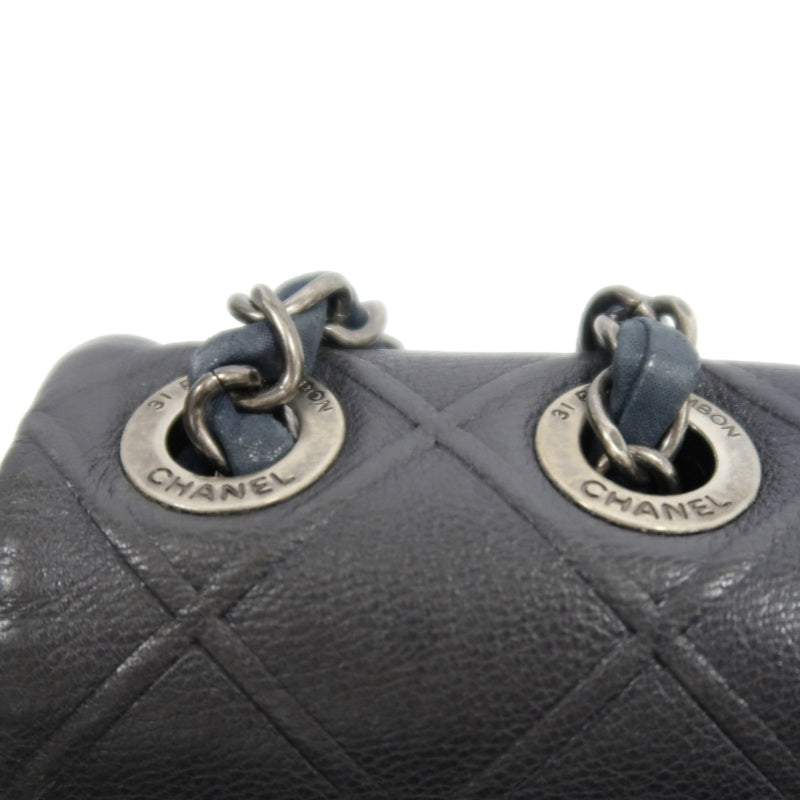 CHANEL Matelassé Calfskin Shoulder Bag Black Gold-Tone Hardware