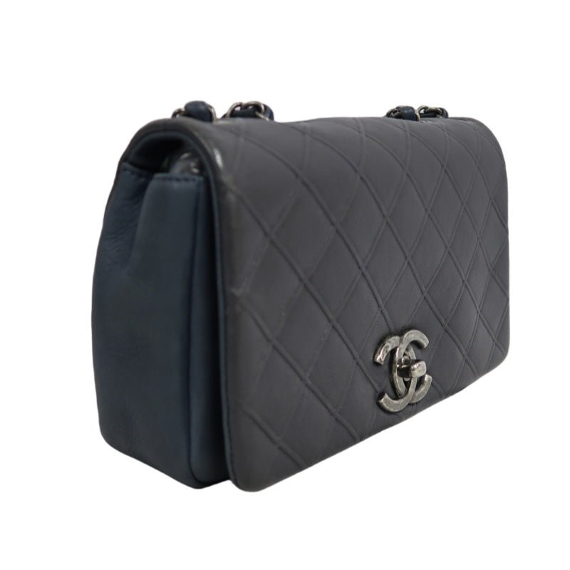 CHANEL Matelassé Calfskin Shoulder Bag Black Gold-Tone Hardware