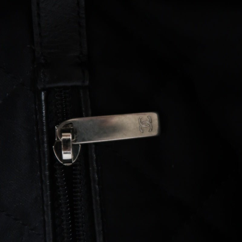 CHANEL 22 Lambskin Shoulder Bag Black Silver-Tone Hardware