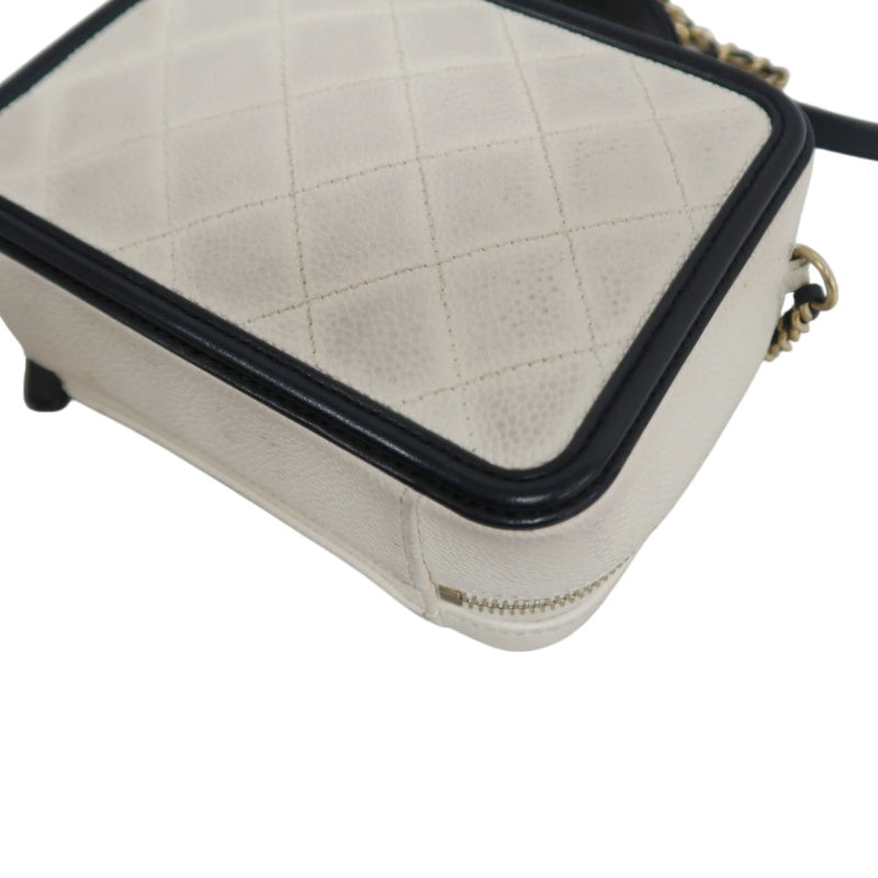 CHANEL CC Filigree Caviar Leather Handbag White/Black Gold-Tone Hardware with Shoulder Strap