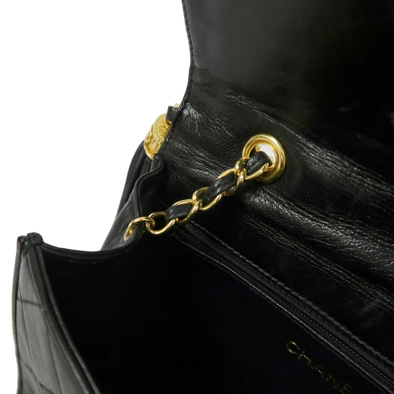 CHANEL Matelasse Lambskin Shoulder Bag Black Gold-Tone Hardware