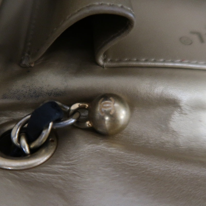 CHANEL Matelasse Lambskin Shoulder Bag Black Gold-Tone Hardware