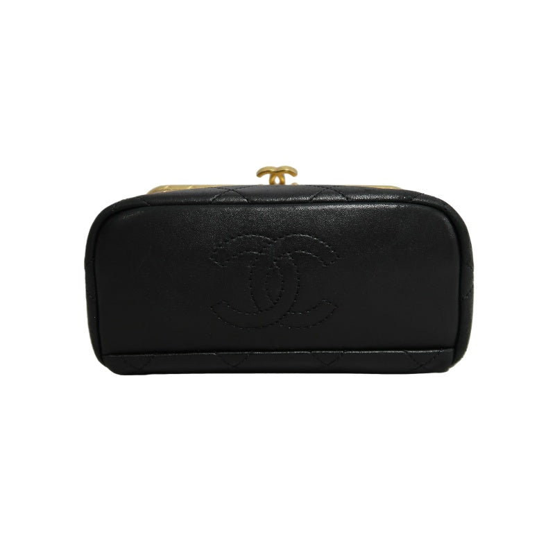 CHANEL Matelasse Lambskin Shoulder Bag Black Gold-Tone Hardware