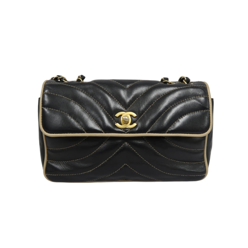 CHANEL Lambskin Shoulder Bag Black Gold-Tone Hardware