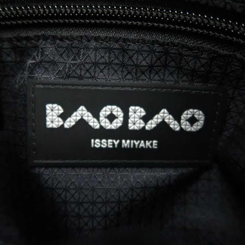 LSSEY MIYAKE BAOBAO 6-grid Geometric PVC Bucket Shoulder Bag Black