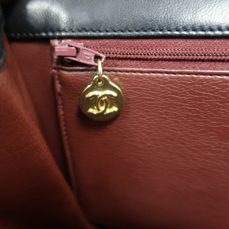 CHANEL Matelasse Chain Shoulder Bag lambskin　Black Gold Hardware CC Logo