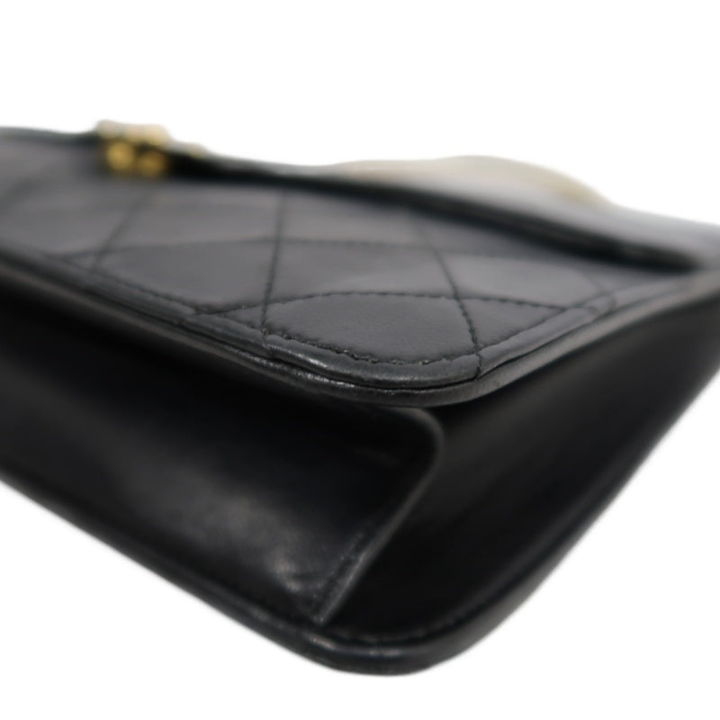 CHANEL Matelasse Chain Shoulder Bag lambskin　Black Gold Hardware CC Logo