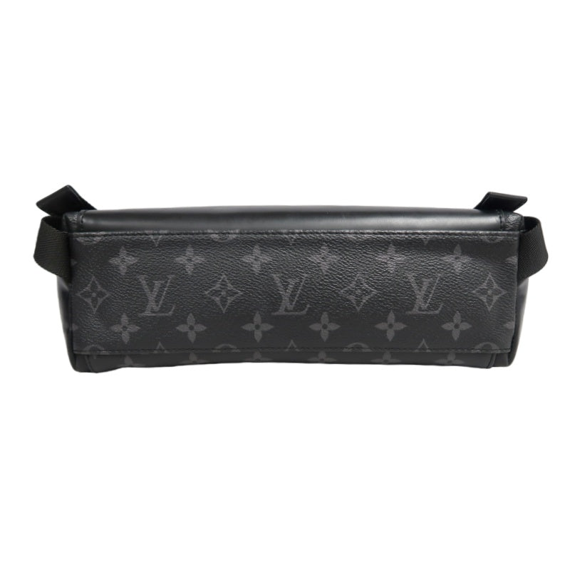 LOUIS VUITTON LV Voyageur Monogram Eclipse Messenger Shoulder Bag Black PVC