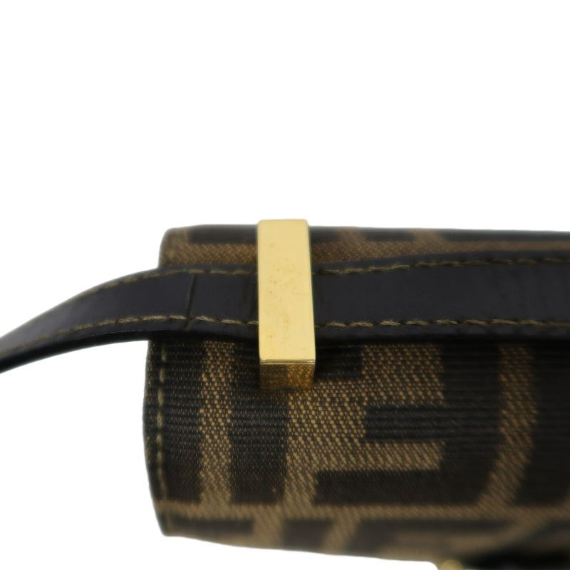 FENDI Zucca CanvaFENDI Zucca Canvas Shoulder Bag  Brown  　Gold Hardwares Shoulder Bag  Brown  　Gold Hardware