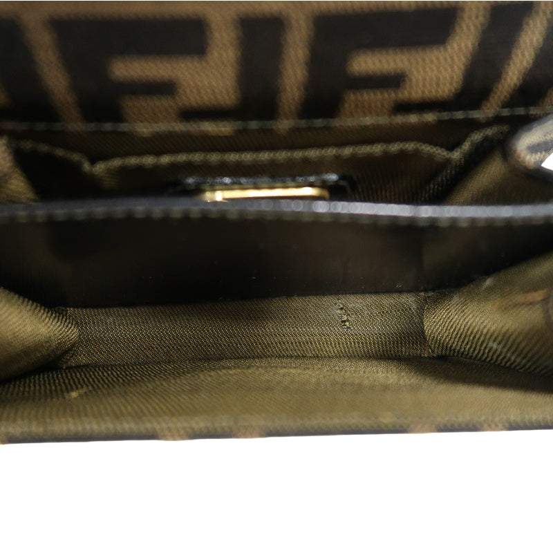 FENDI Zucca CanvaFENDI Zucca Canvas Shoulder Bag  Brown  　Gold Hardwares Shoulder Bag  Brown  　Gold Hardware