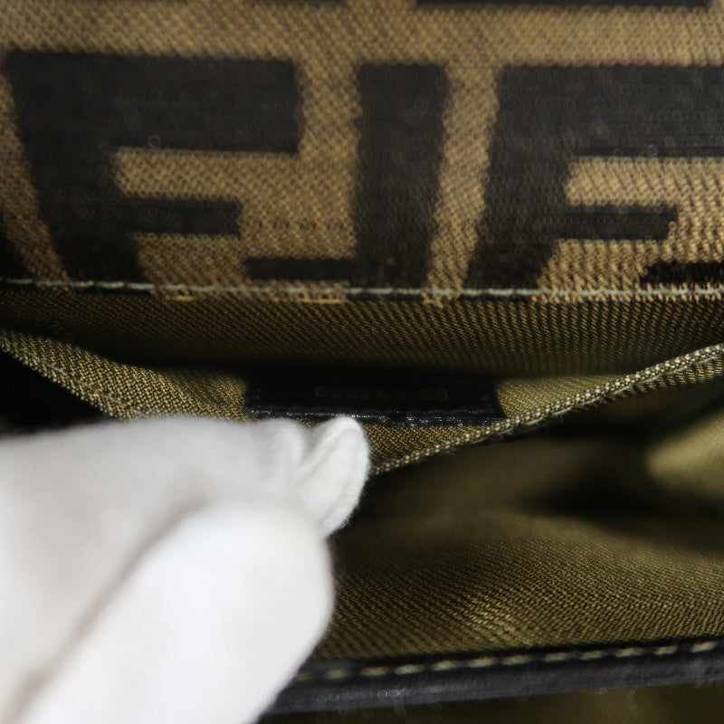 FENDI Zucca CanvaFENDI Zucca Canvas Shoulder Bag  Brown  　Gold Hardwares Shoulder Bag  Brown  　Gold Hardware
