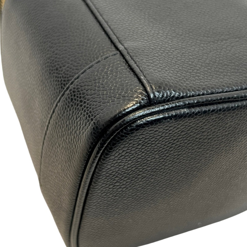 CHANEL Embossed CC Coco Logo Caviar Leather Vanity Bag 　Black 　Gold Hardware
