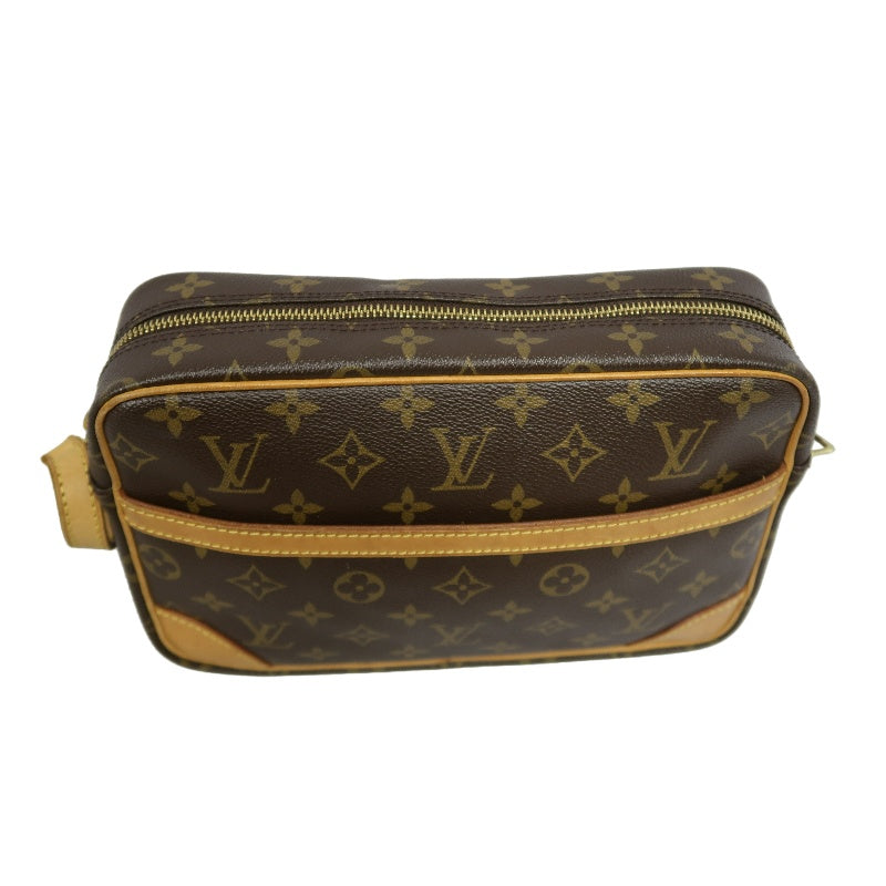 LOUIS VUITTON Monogram Trocadero 27 Shoulder Bag 　 Brown
