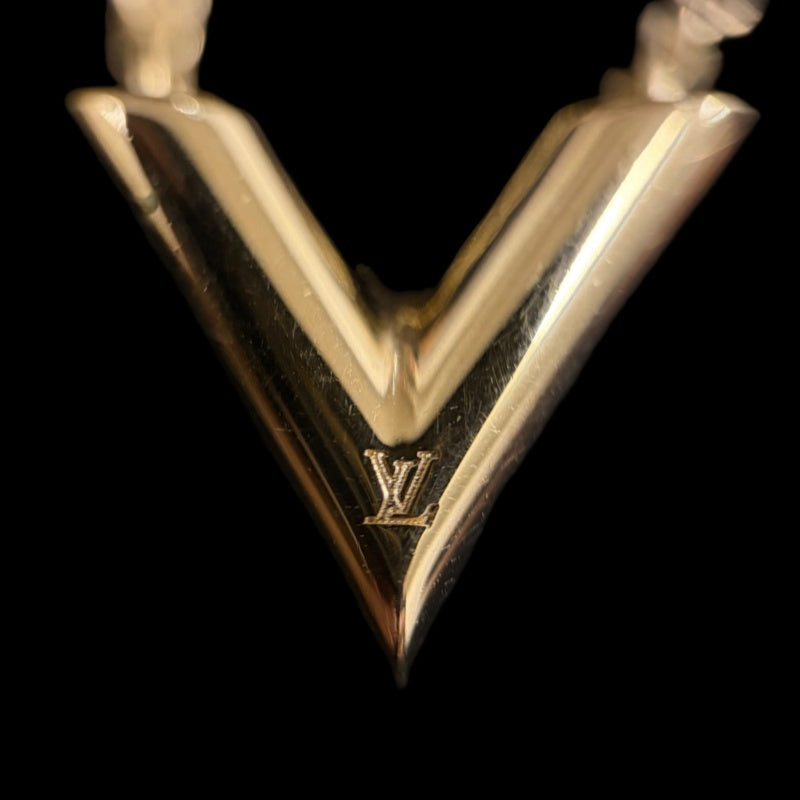 LOUIS VUITTON Necklace Essential V Accessory Gold Metal V Motif 　Box &・Dust Bag