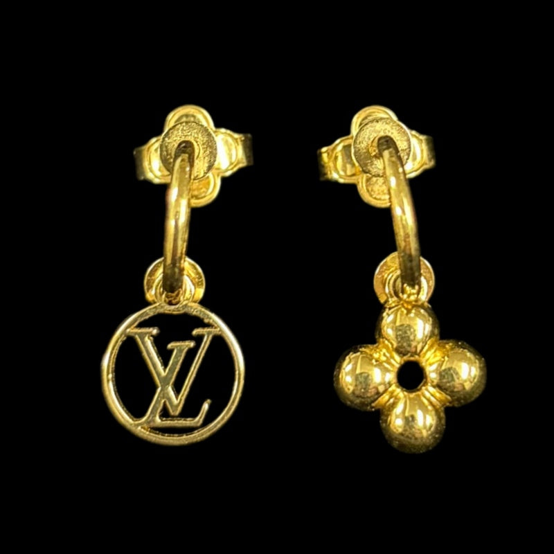LOUIS VUITTON Gold Alloy Irregular Floral Stud Earrings With Gold Hardware