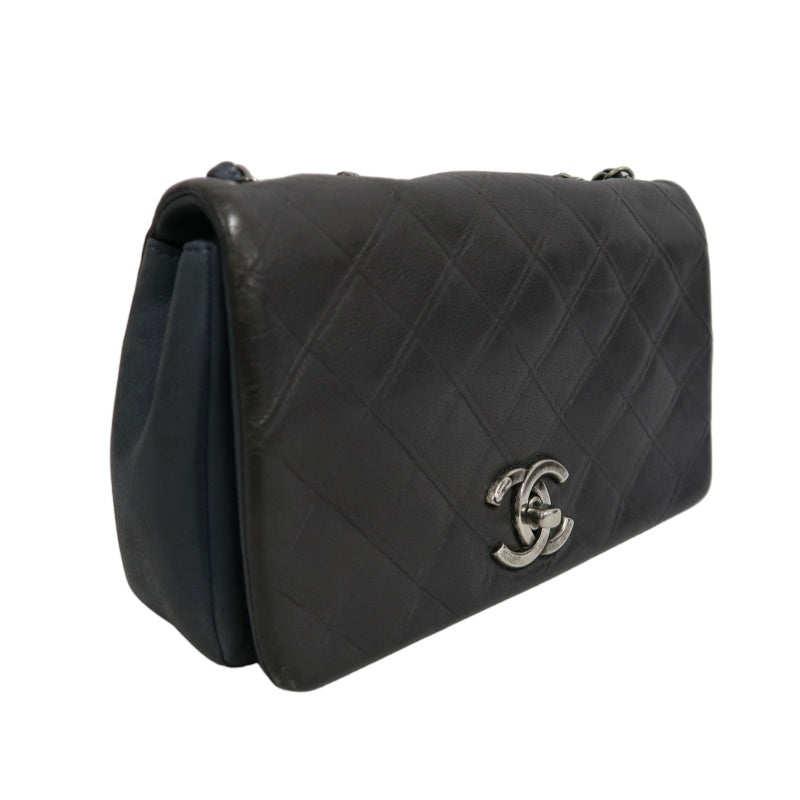 CHANEL Matelasse Black Calfskin Leather Quilted Flap Crossbody Bag With Gold Hardware