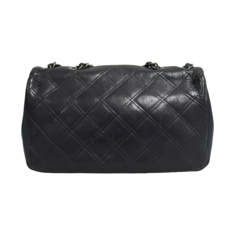 CHANEL Matelasse Black Calfskin Leather Quilted Flap Crossbody Bag With Gold Hardware