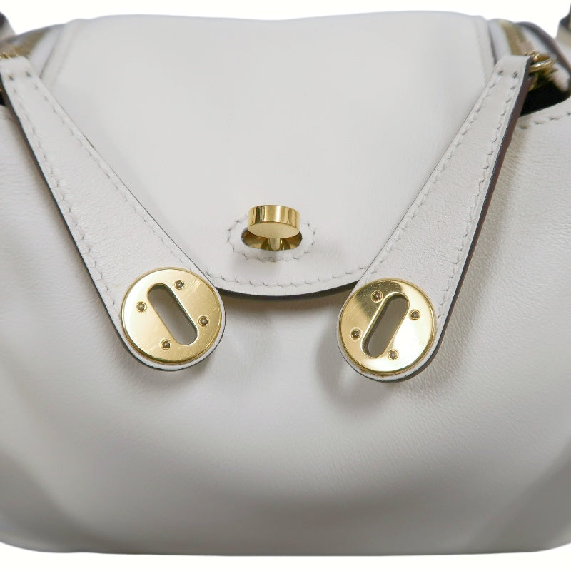HERMES Lindy Off-white Calfskin Leather Flap Crossbody Handbag With Gold Hardware