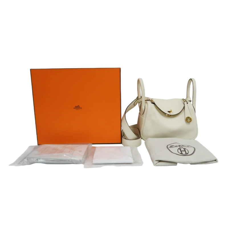 HERMES Lindy Off-white Calfskin Leather Flap Crossbody Handbag With Gold Hardware