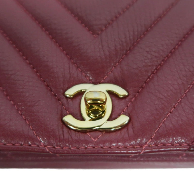 CHANEL Chevron V-stitch Red Calfskin Leather Flap Chain Crossbody Bag With Gold Hardware