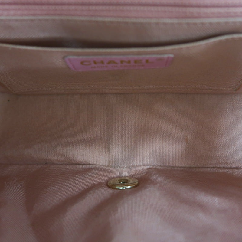 CHANEL Chevron V-stitch Red Calfskin Leather Flap Chain Crossbody Bag With Gold Hardware