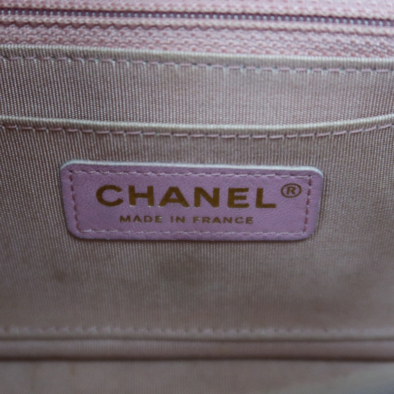 CHANEL Chevron V-stitch Red Calfskin Leather Flap Chain Crossbody Bag With Gold Hardware