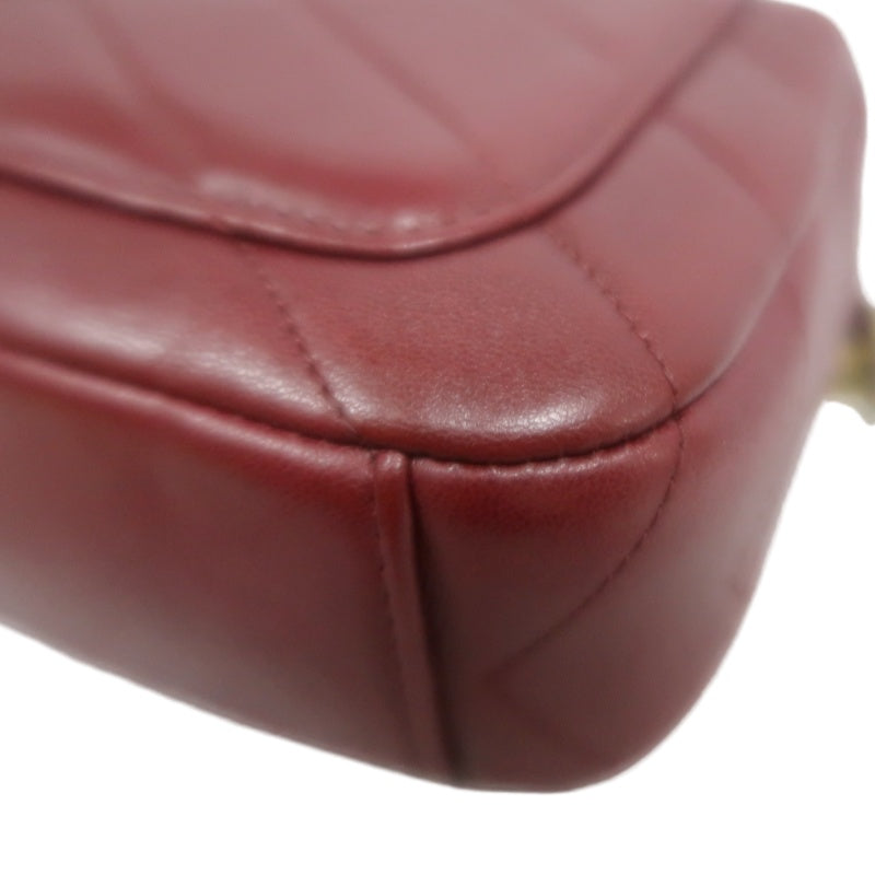 CHANEL Chevron V-stitch Red Calfskin Leather Flap Chain Crossbody Bag With Gold Hardware