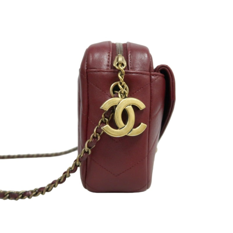 CHANEL Chevron V-stitch Red Calfskin Leather Flap Chain Crossbody Bag With Gold Hardware