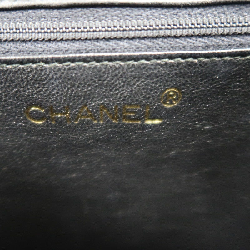 CHANEL Classic Matelasse Black Lambskin Leather Quilted Flap Crossbody Bag