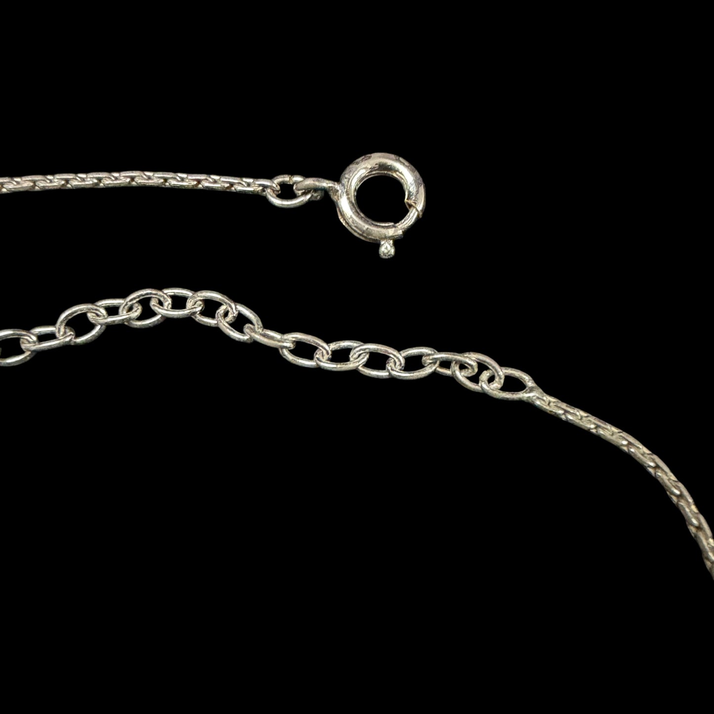 DIOR Ruby Central Stone Surrounding Crystal Pendant Necklace Silver Tone Hardware