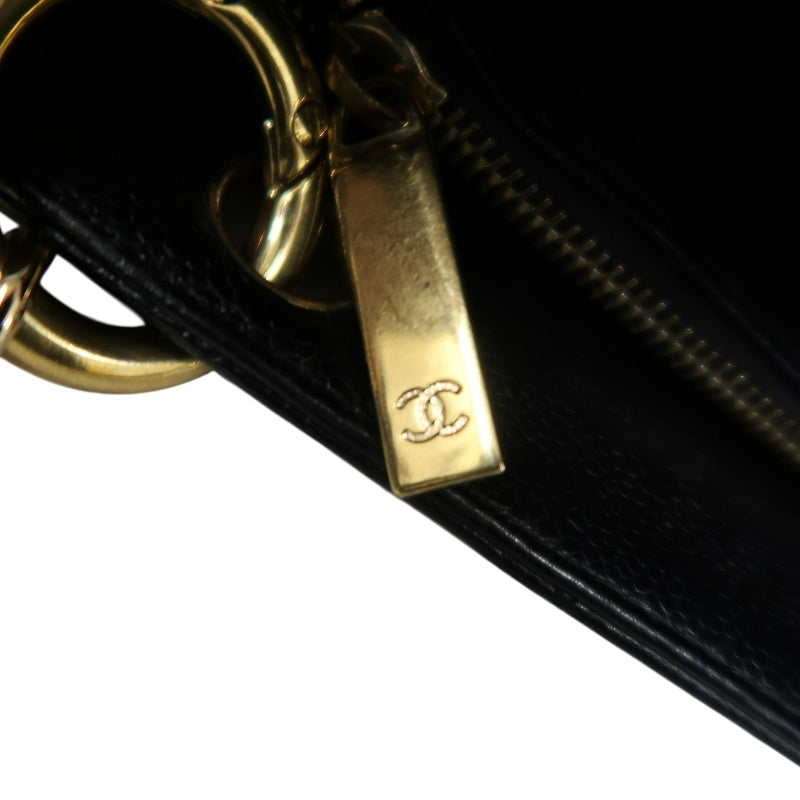 CHANEL Grand Shopping Tote GST Caviar Skin Quilted Shoulder Bag Black Grained Calfskin CC Logo Stitching Gold Chain Hardware Spacious Commute Classic Timeless Iconic Vintage Bag