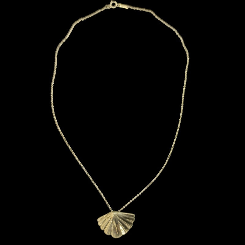 TIFFANY &amp; Co. Fan Shell Motif 925 Sterling Silver Necklace Silver Tone