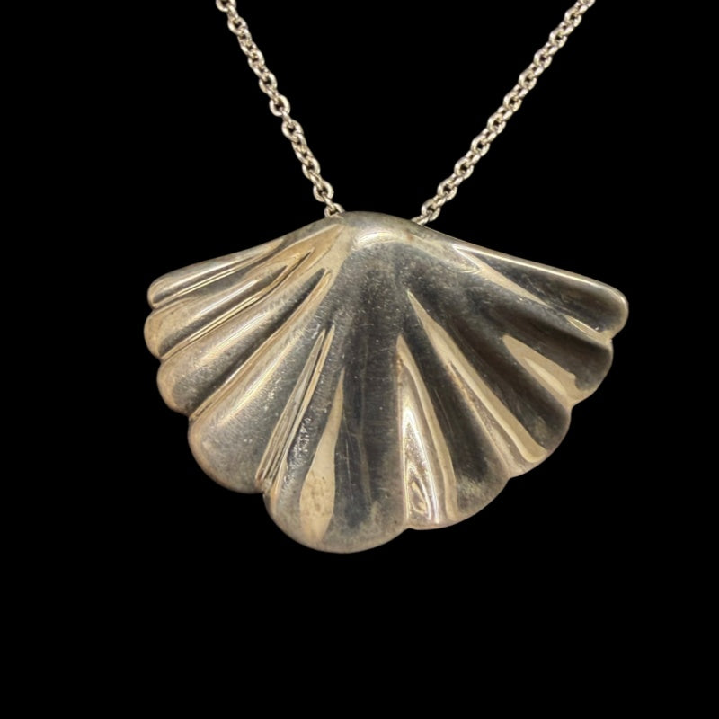 TIFFANY &amp; Co. Fan Shell Motif 925 Sterling Silver Necklace Silver Tone