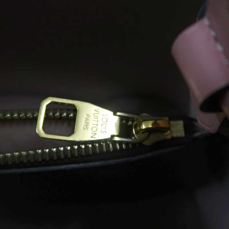 LOUIS VUITTON Monogram NeoNoe Bucket Shoulder Bag PVC Brown  Hardware