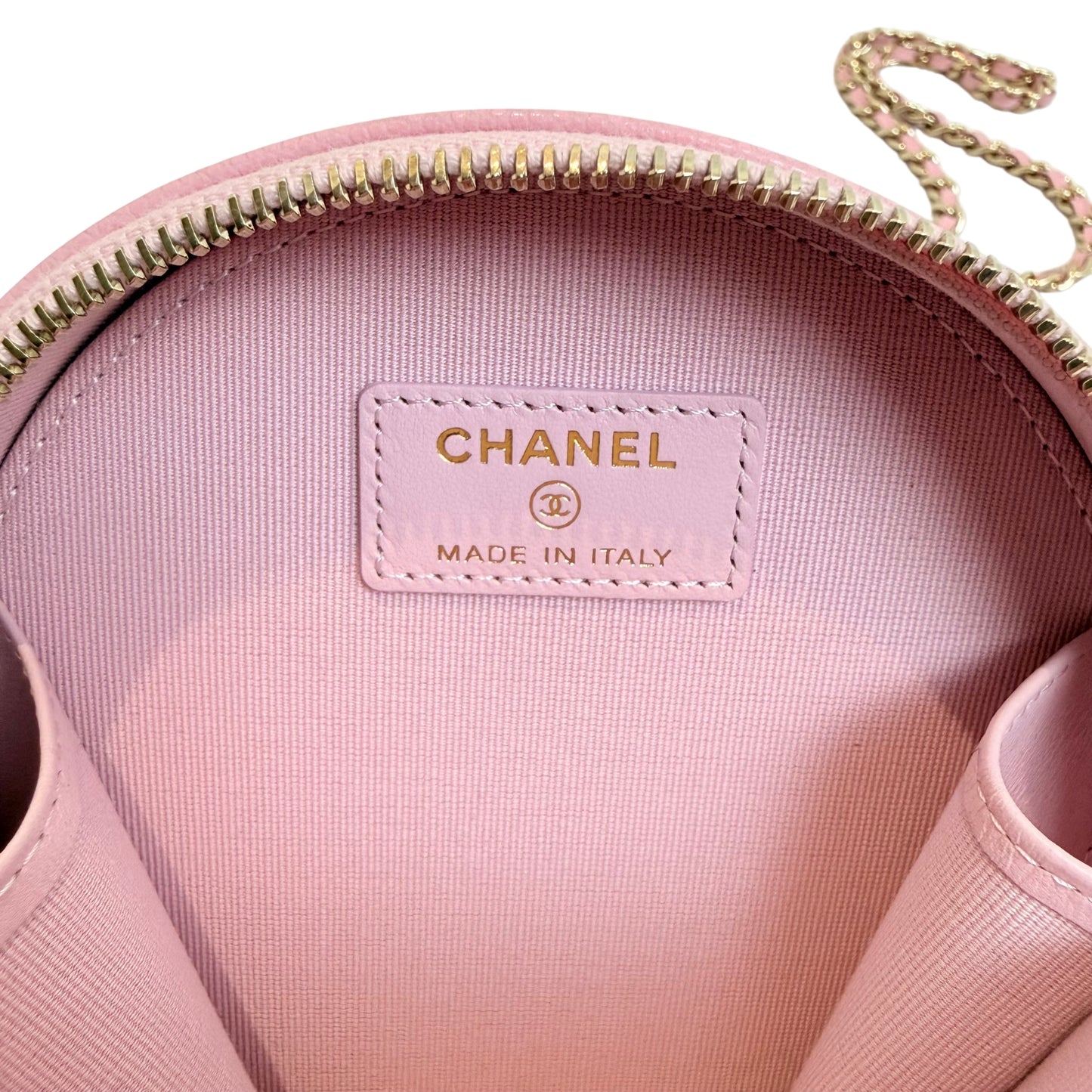 CHANEL Round Coin Matelasse Shoulder Bag Caviar Leather Pink Gold Hardware