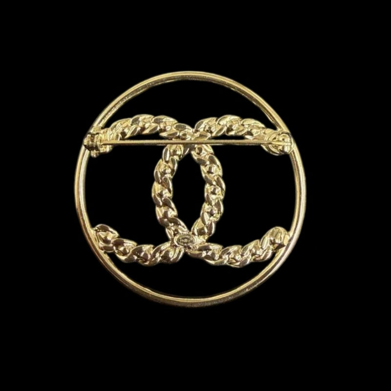 CHANEL Coco Mark Round Brooch Rhinestone Gold Alloy Hardware