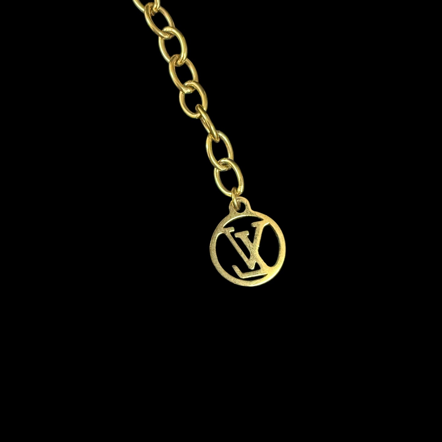LOUIS VUITTON Gold Alloy Full Floral Station Necklace With Gold Hardware