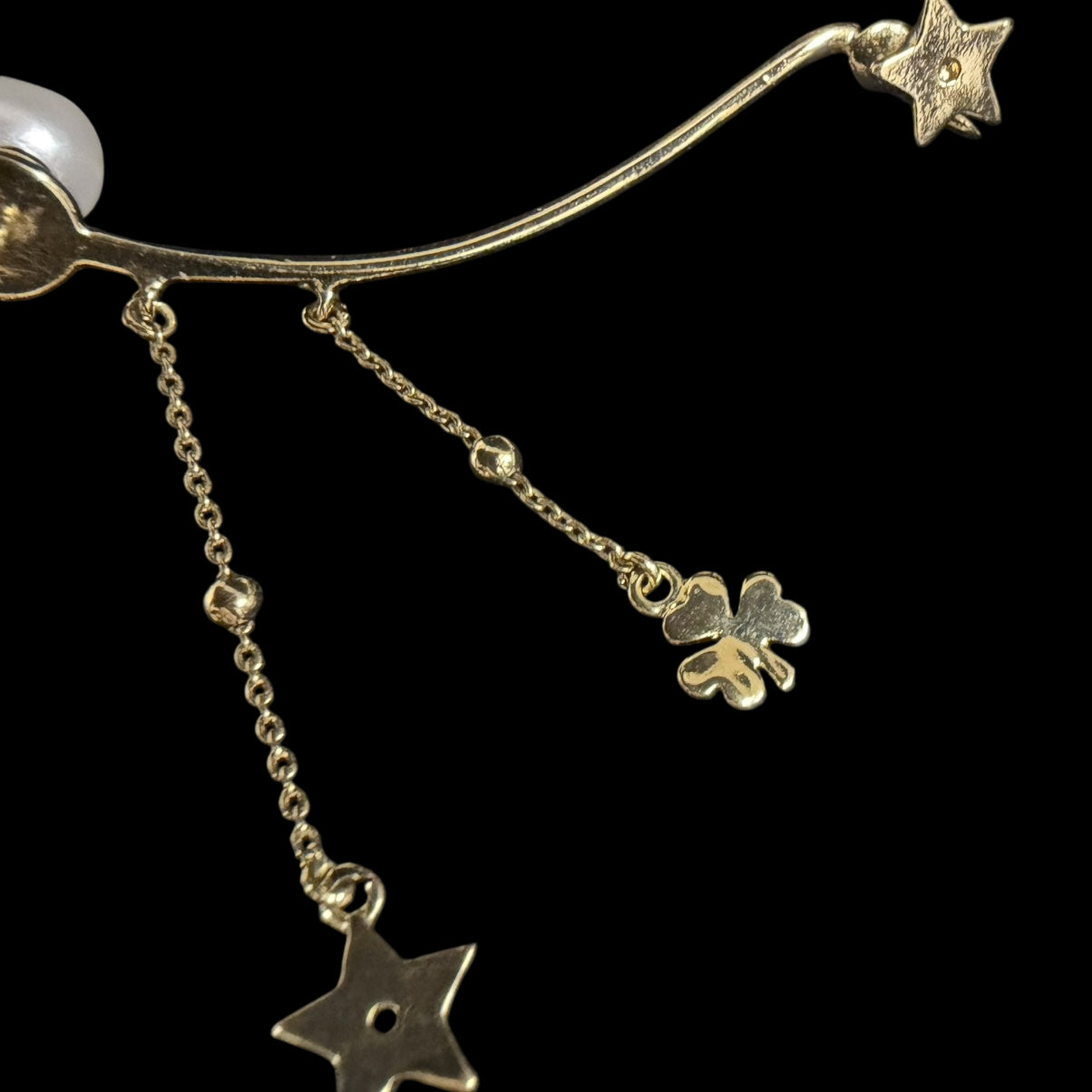 CHRISTIAN DIOR Single Earring Ear Cuff Faux Pearl Gold Metal Star Clover Tassel Charm Cute Elegant