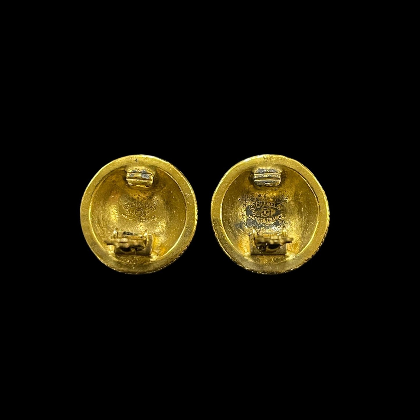 CHANEL earrings, gold-plated, gold, alloy, clip-on